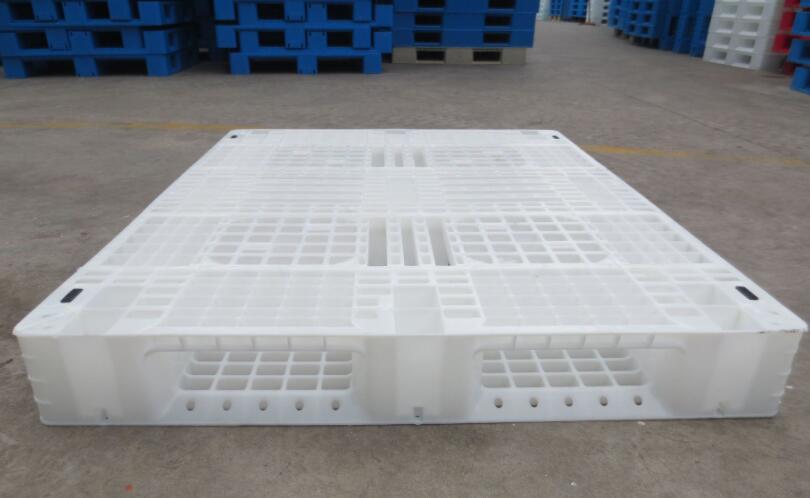 白色塑(sù)料托盤 白色塑料托(tuō)盤